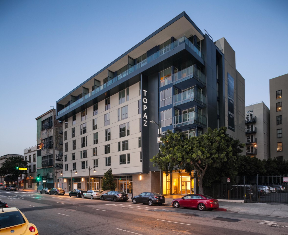 Topaz Apartments Image 2