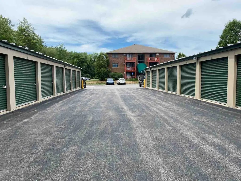Eastern Trails Apartments and Storage Image 8