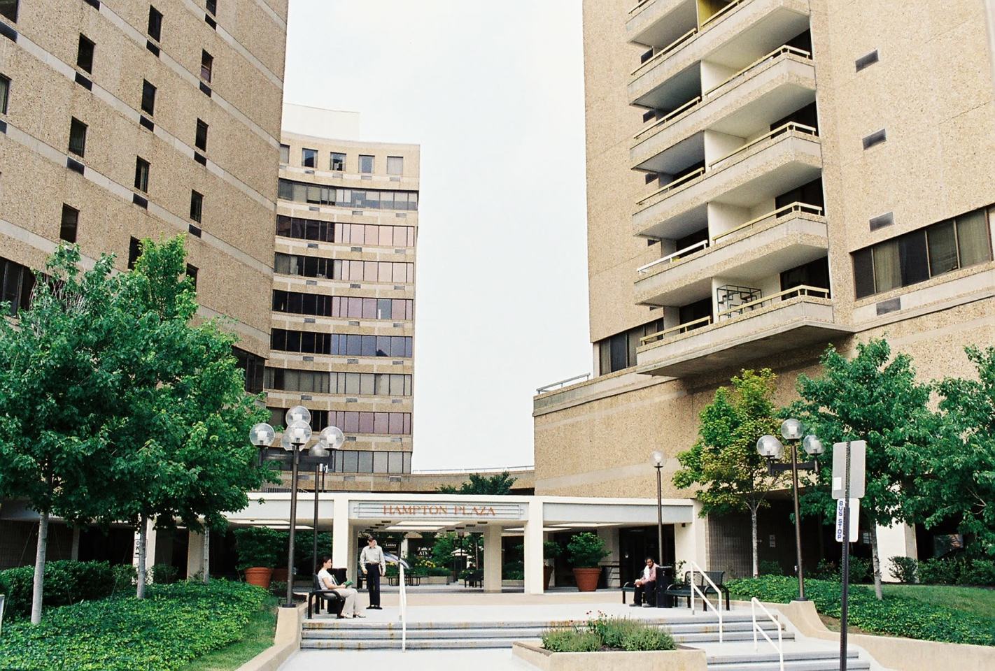 Hampton Plaza Image 2