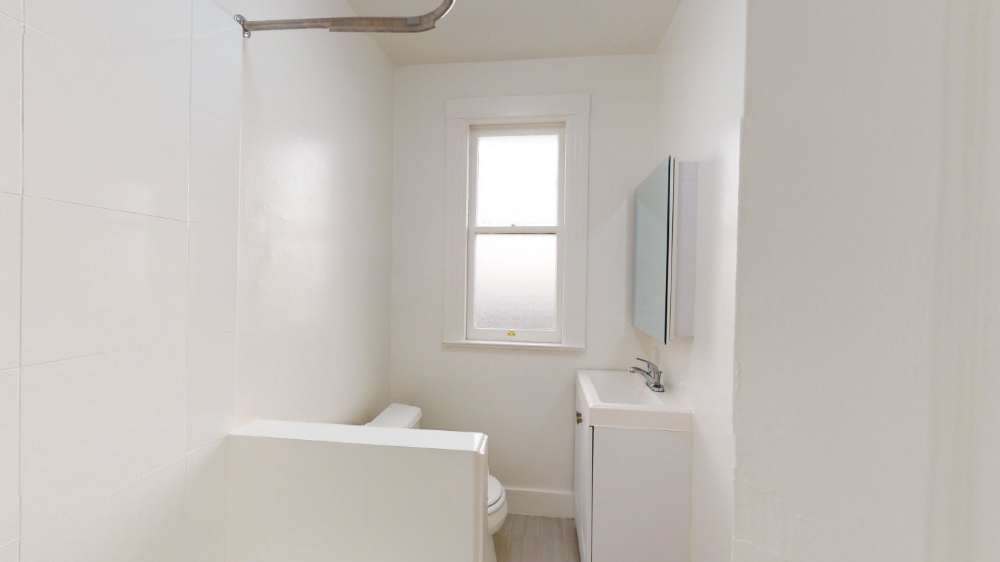 720 Jones Street Image 7