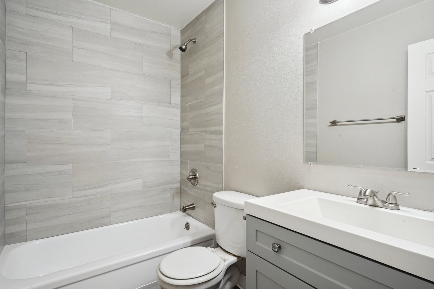 Westview Apartments Image 8