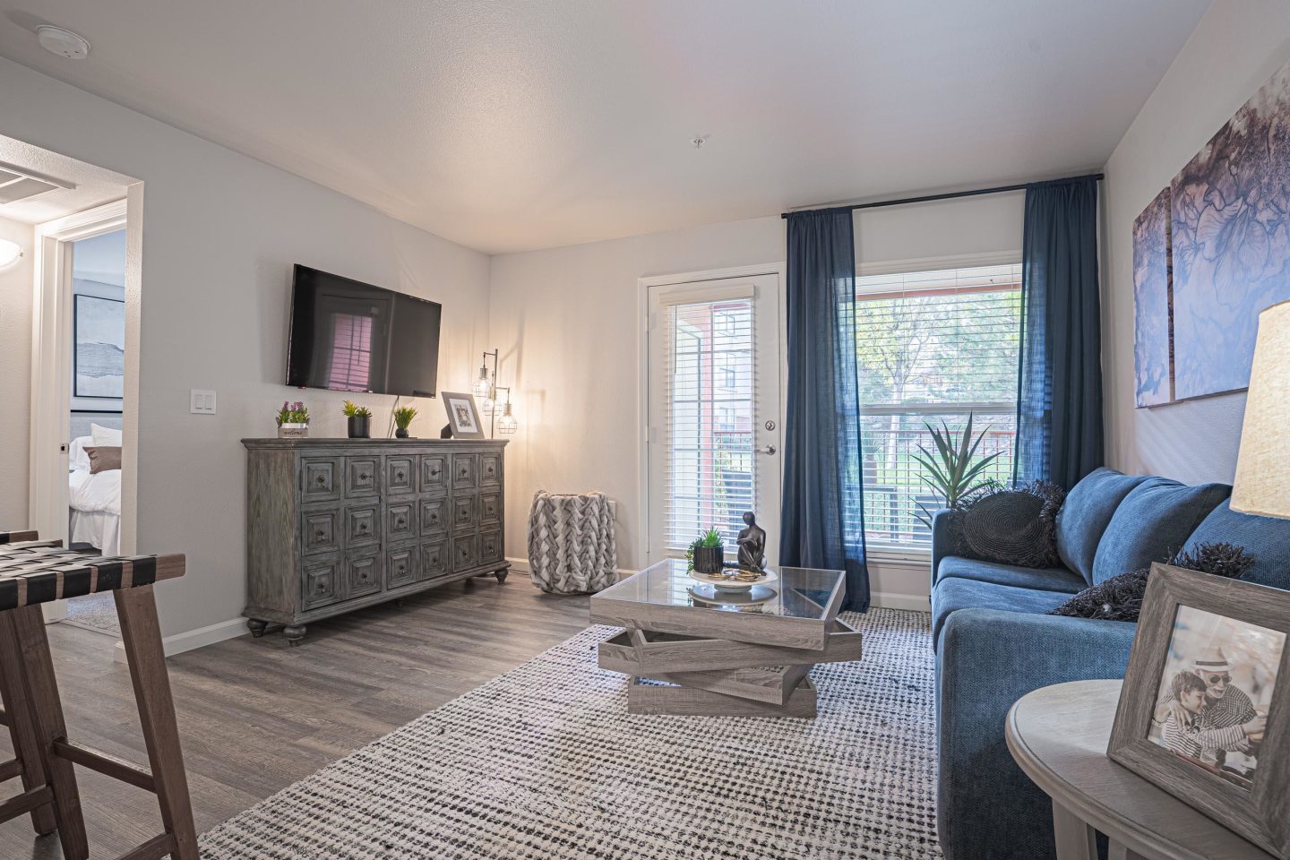 Austin Crest Apartments Image 2