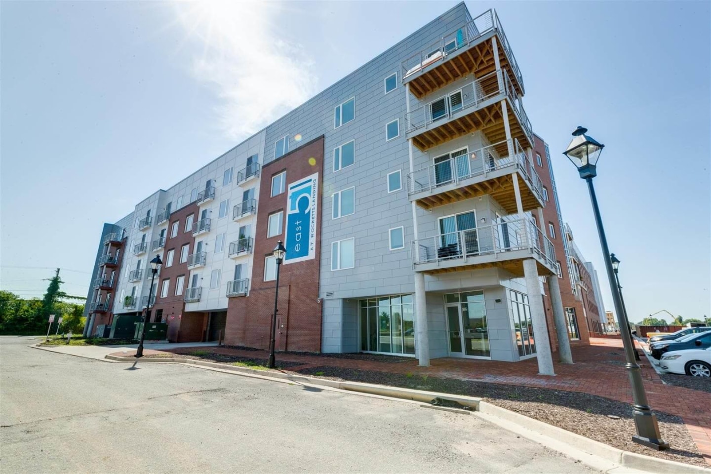 East 51 at Rocketts Landing Image 5