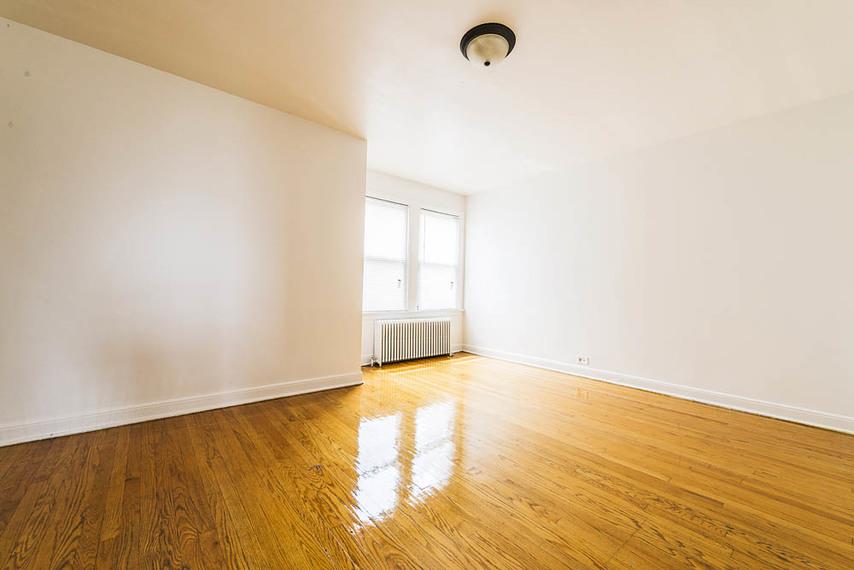 8255 S Maryland Image 2