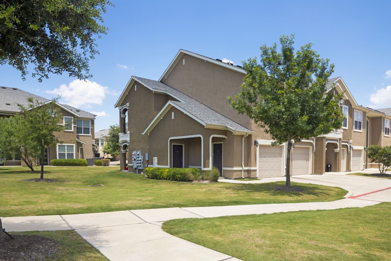 Century Stone Hill South Image 31