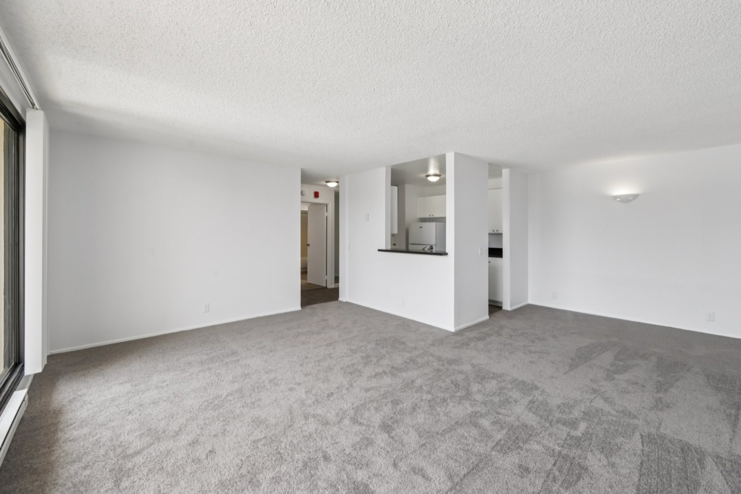 Lakewood Apartments at Lake Merced Image 27
