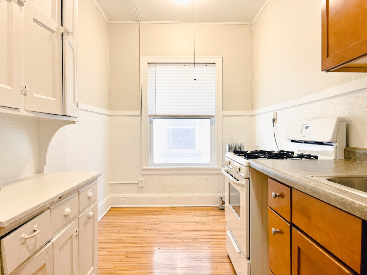 Oakview Apartments Image 1