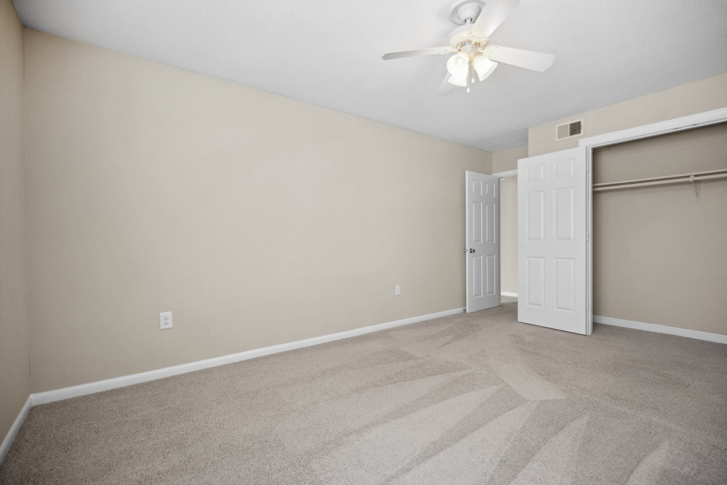 Sumter Square Image 32