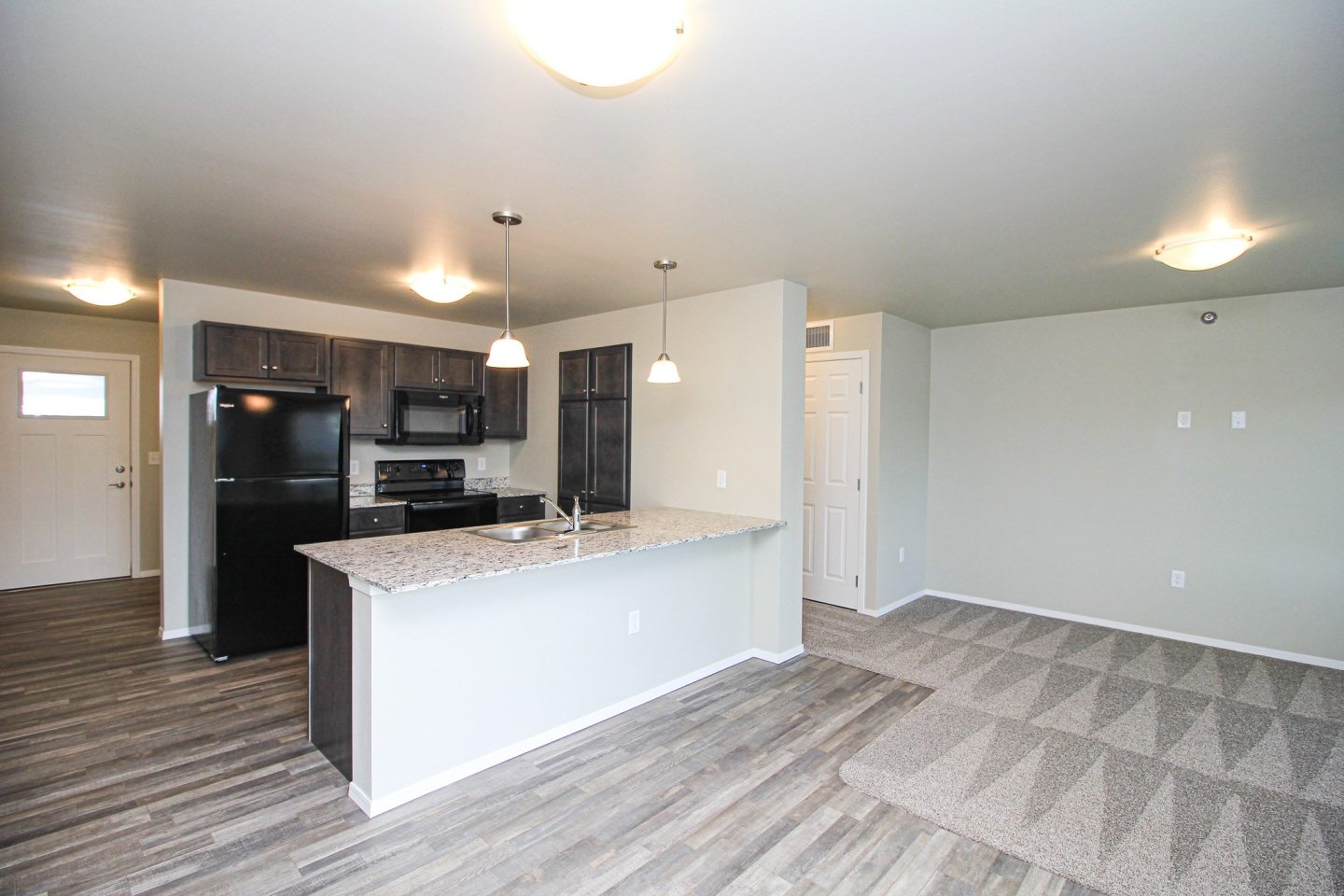 Edgewater III Image 8