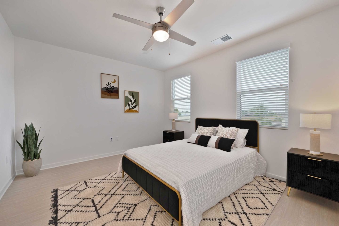 River Gate Townhomes Image 40