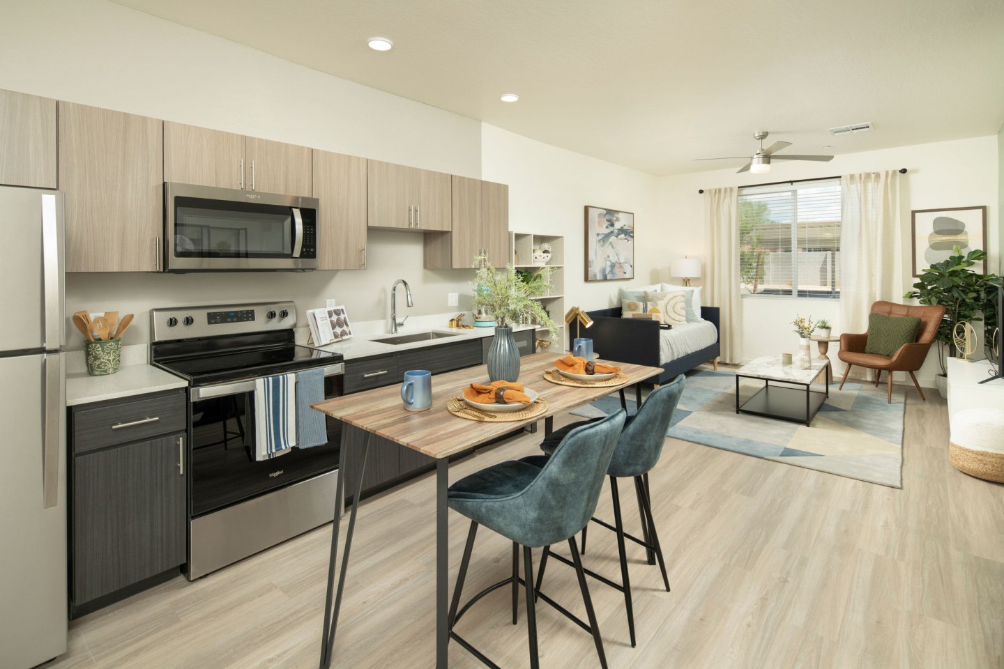 Cabana Southern Apartments Image 2