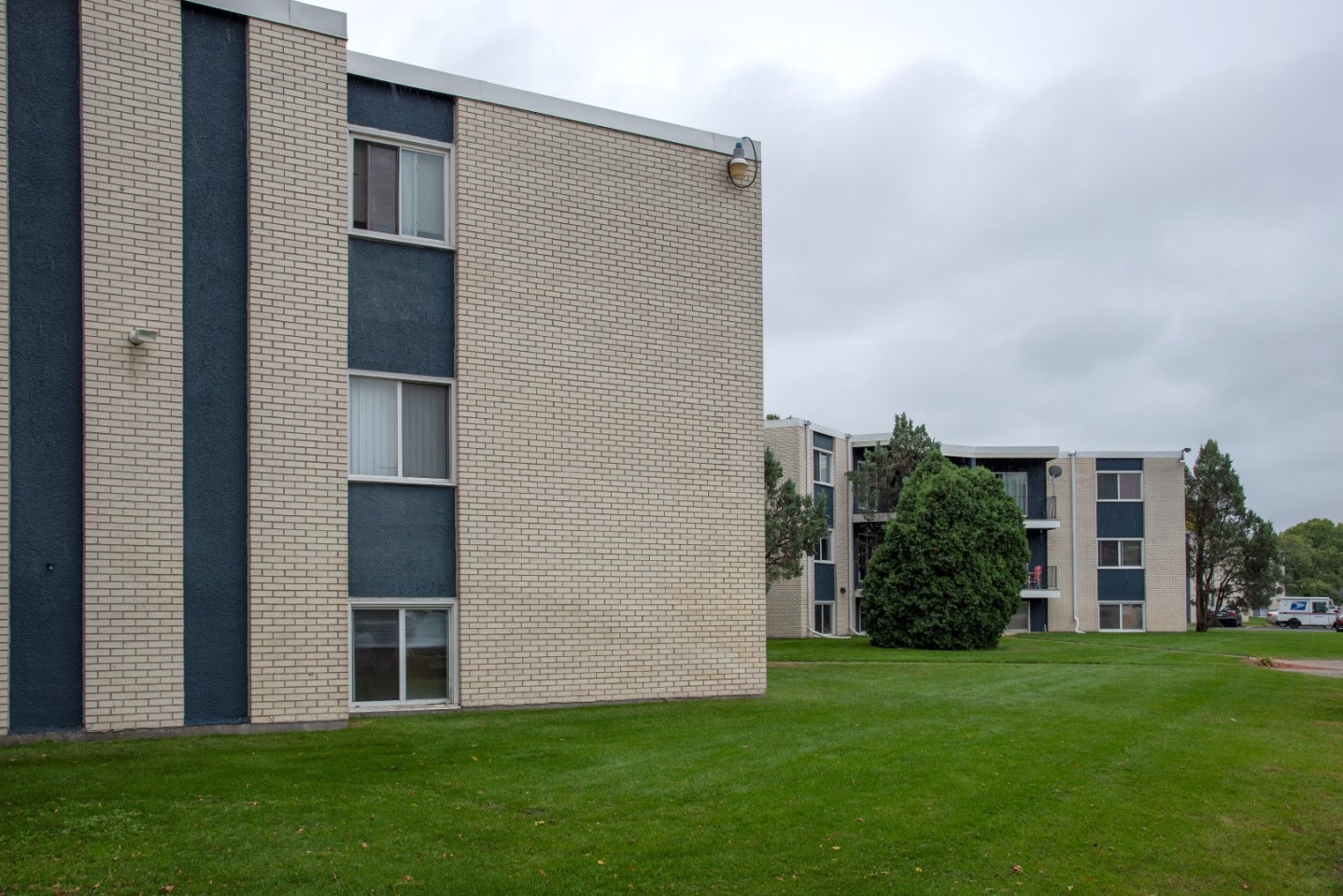 Highland Park Apartments Image 2