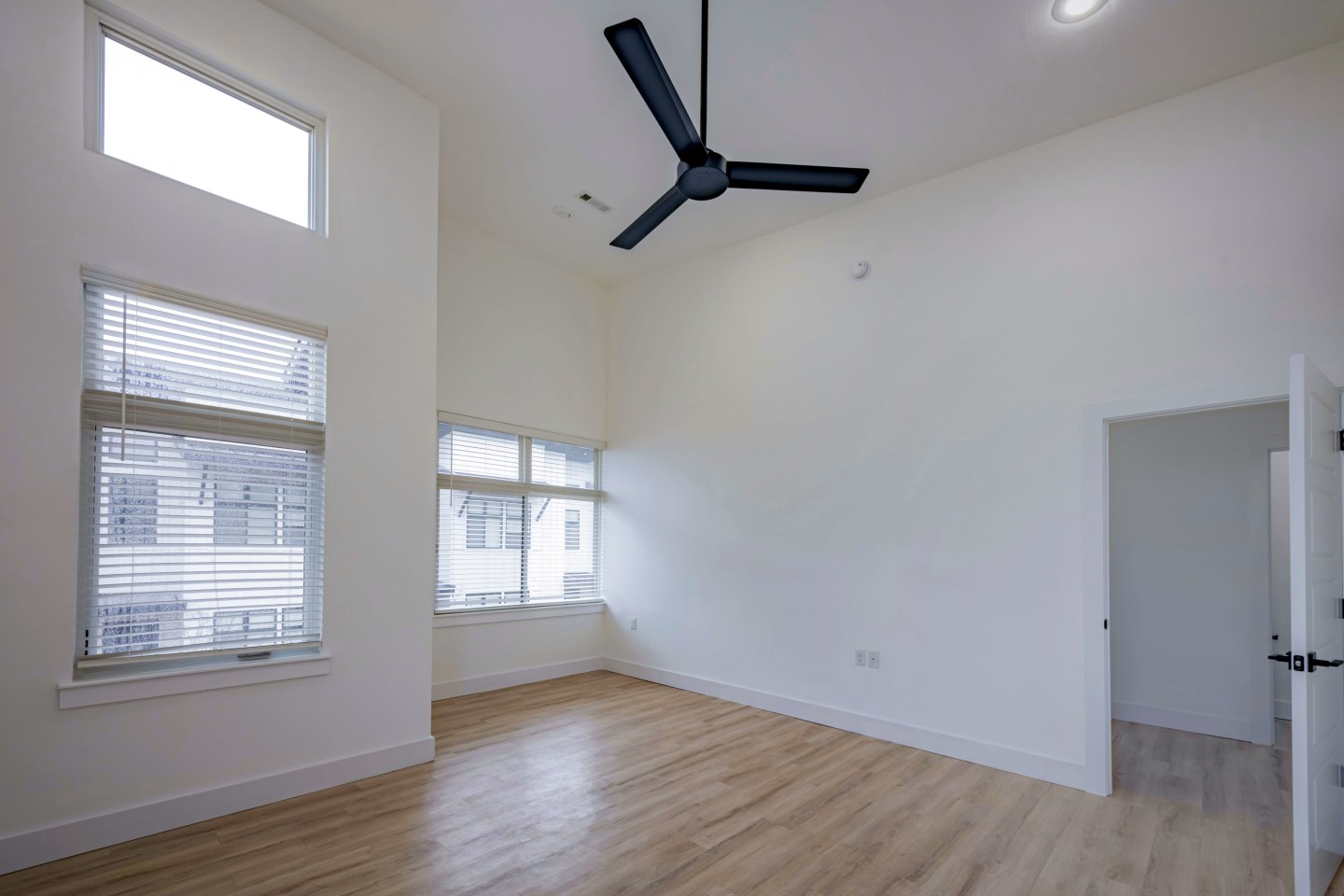 Parkside Row Image 12