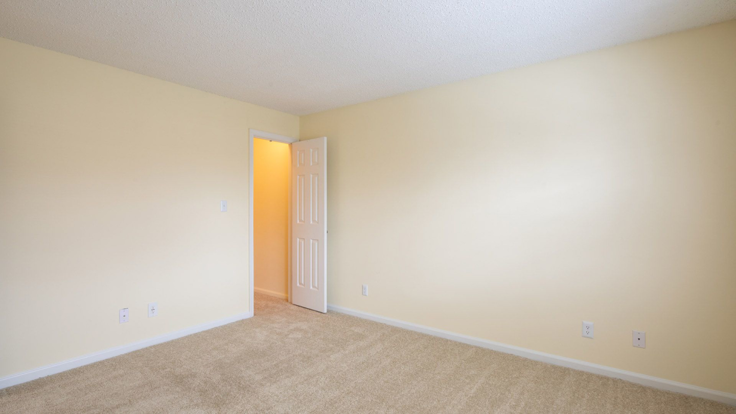 Holly Point Apartments Image 81