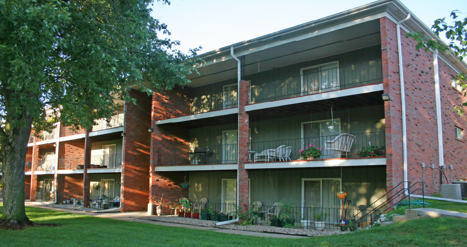 Alpine Village Apartments Image 14