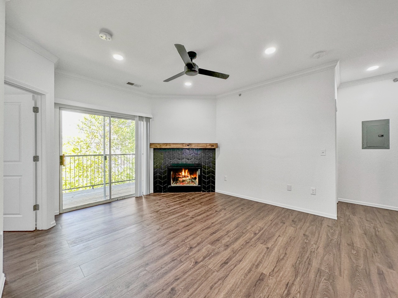 92 West Image 19