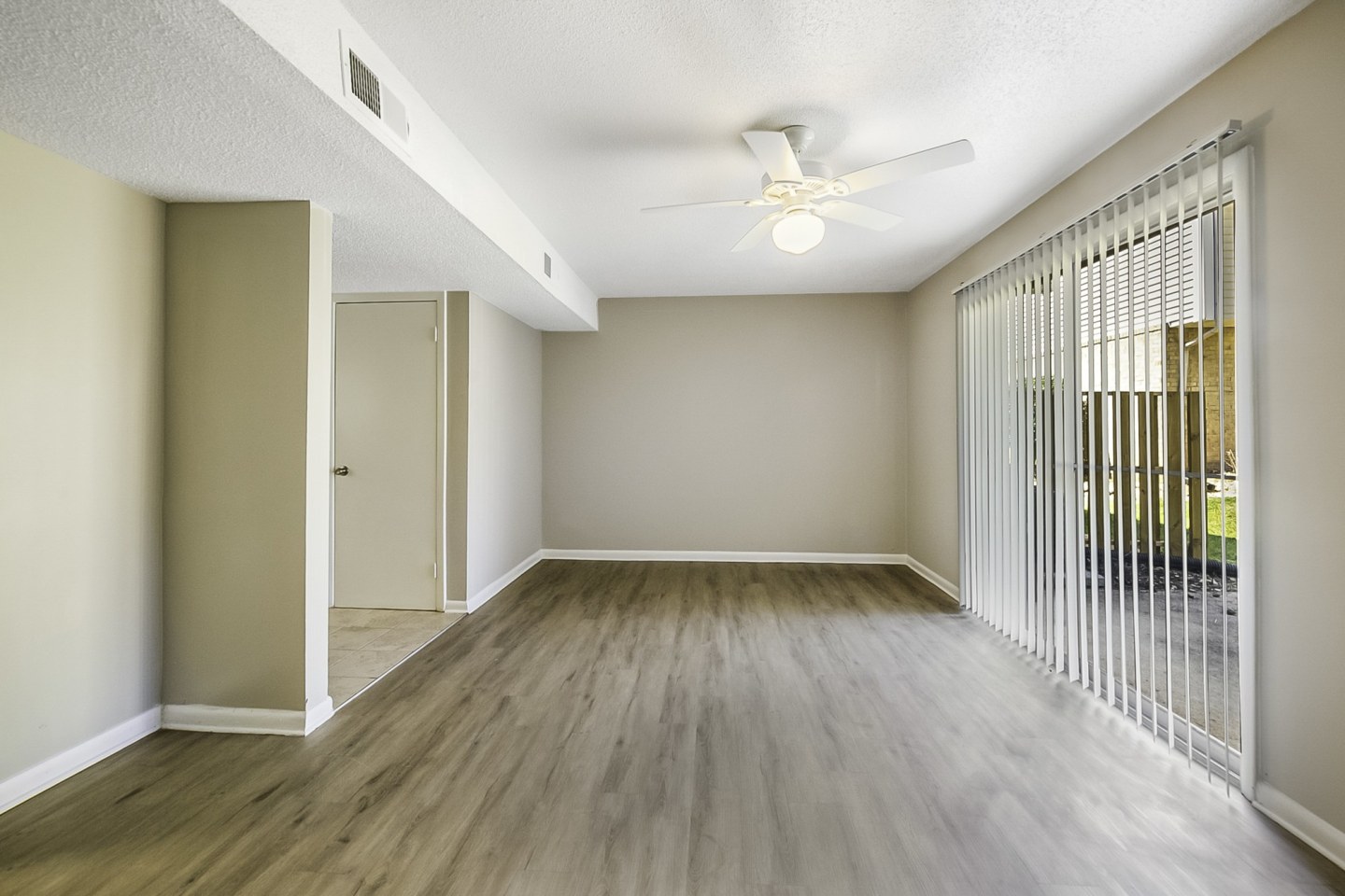 Pine Ridge Apartments Image 16