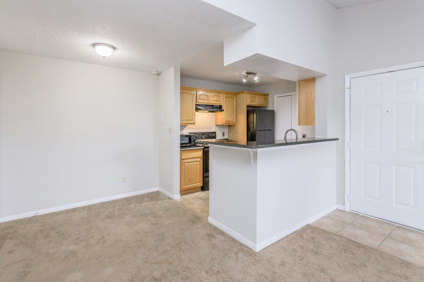 Regency Gardens Condos Image 7