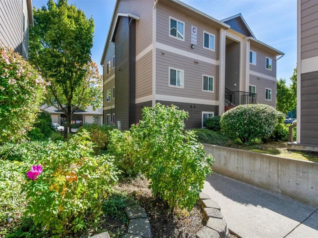 Chelsey Lane Image 44