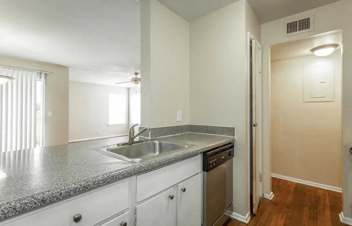 Creekstone Apartments Image 5