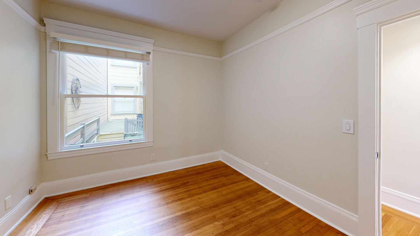 325 9th Avenue Image 10