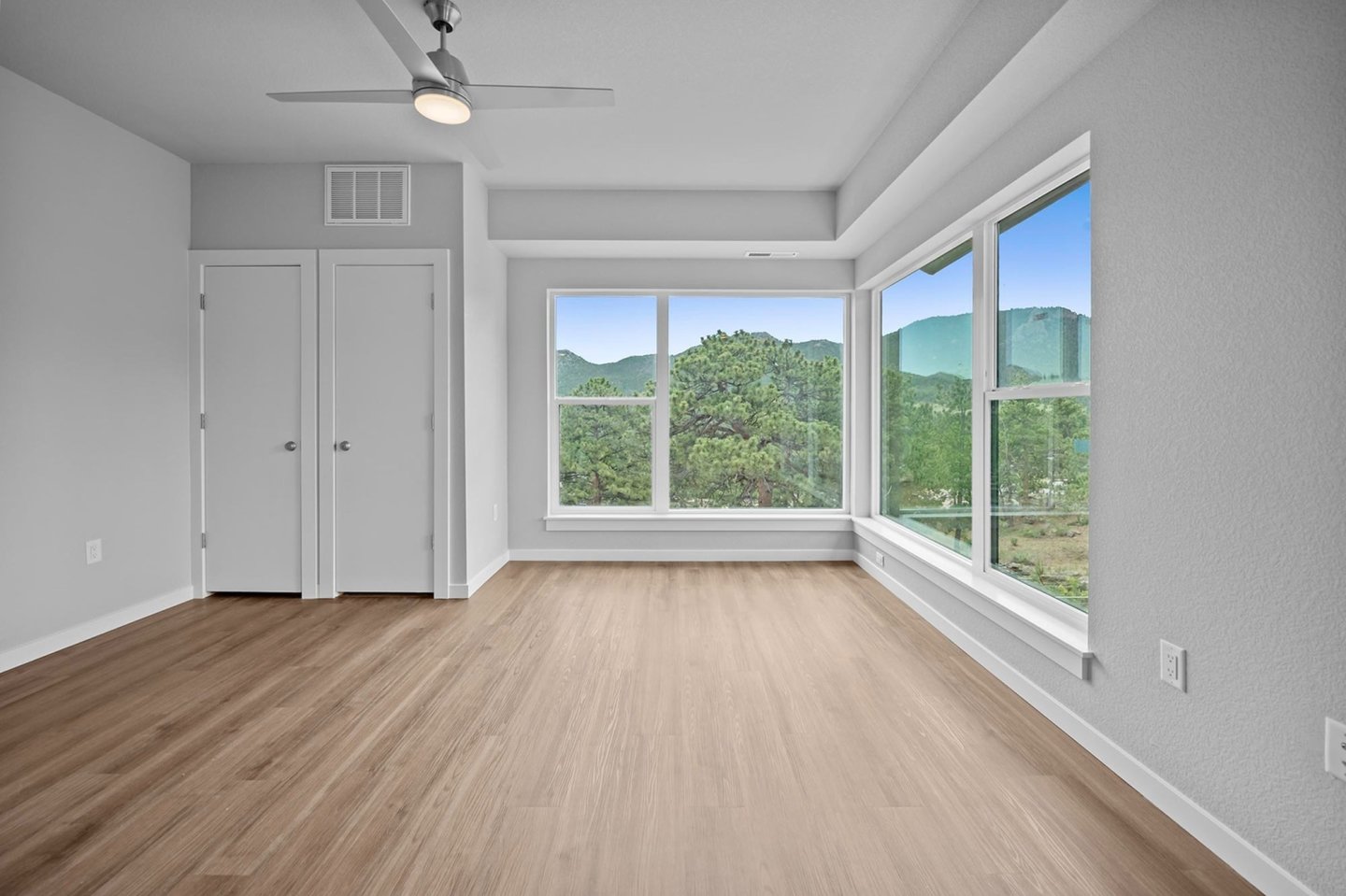 Prospector Apartments Image 49