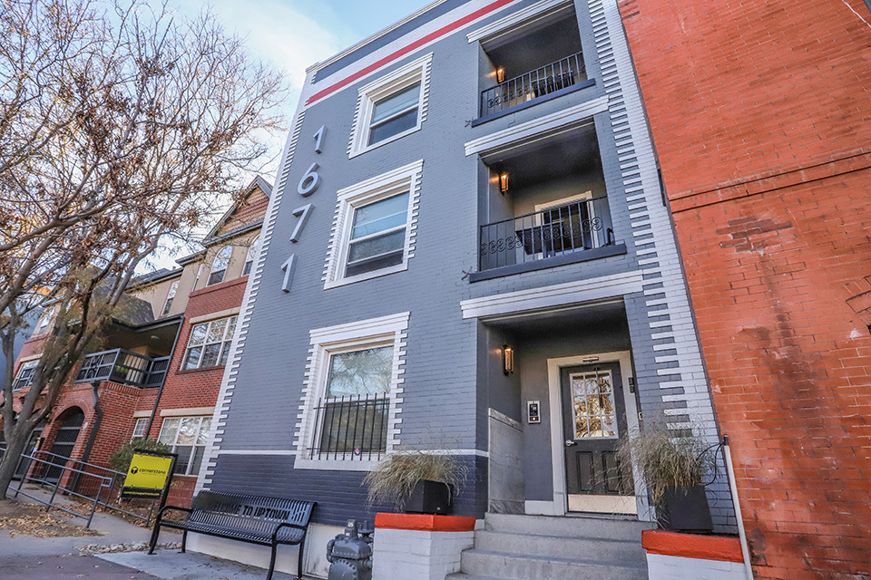 1671 Washington Image 7