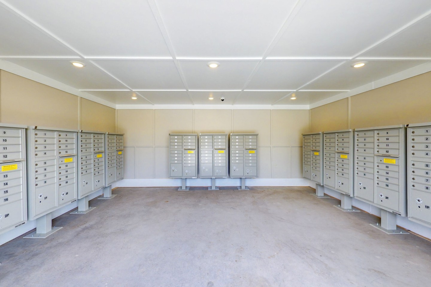 Coastal Club Apartments Image 1