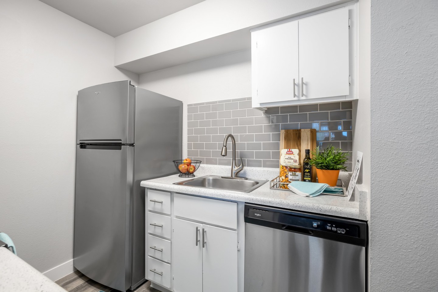 The Mod Apartments Image 1