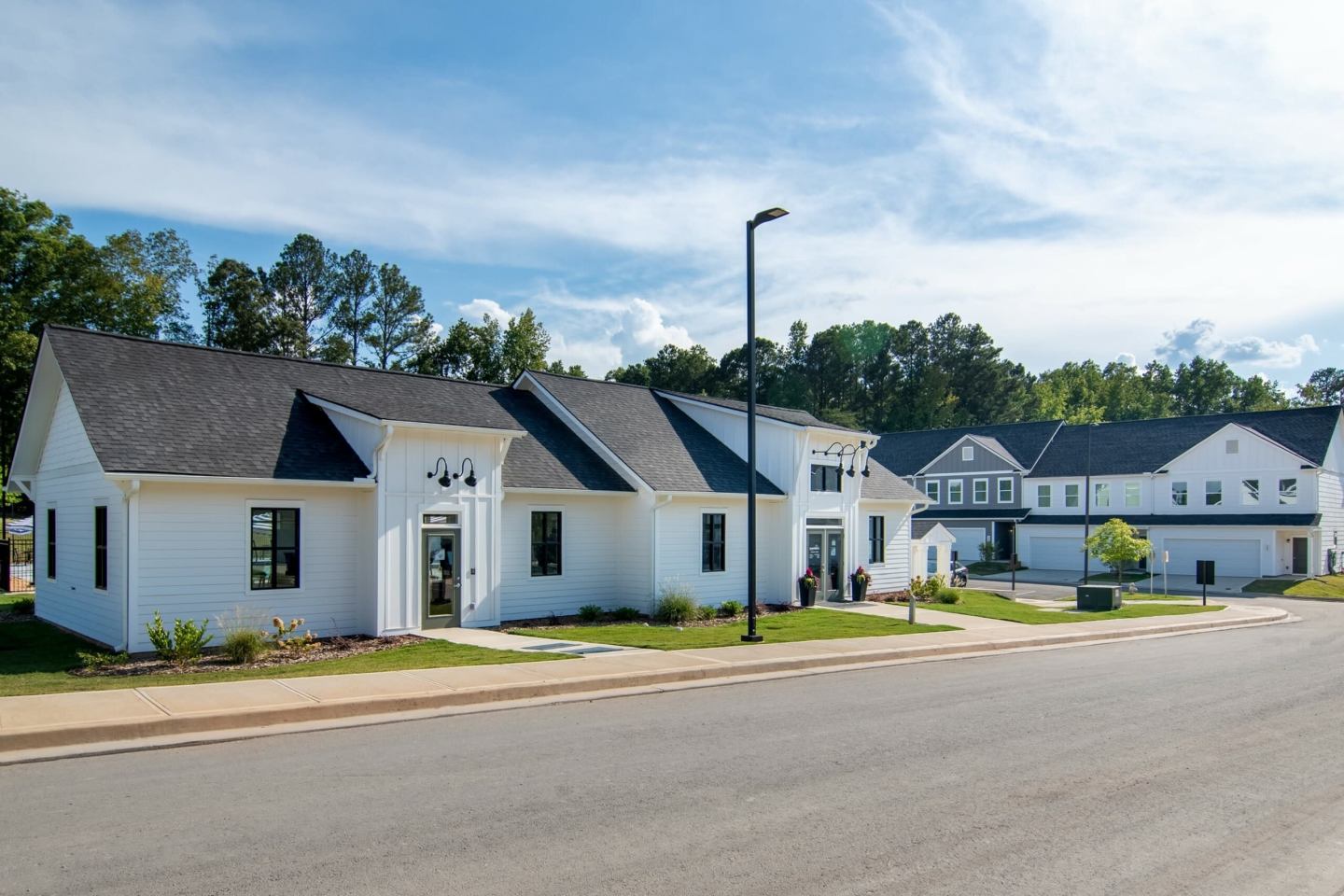 Summerwell Parkway Village Image 8