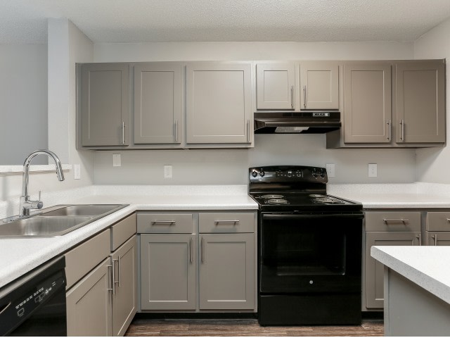 1070 Main Apartments Image 14