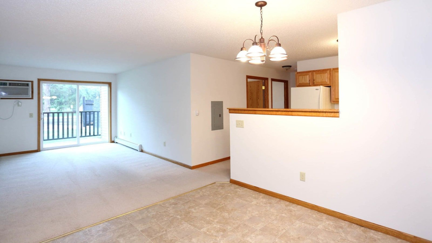 Mill Pond  Apartments Image 2