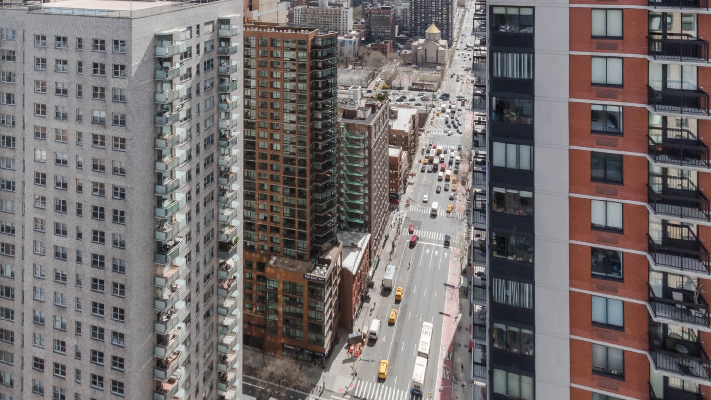 300 East 39th Image 8