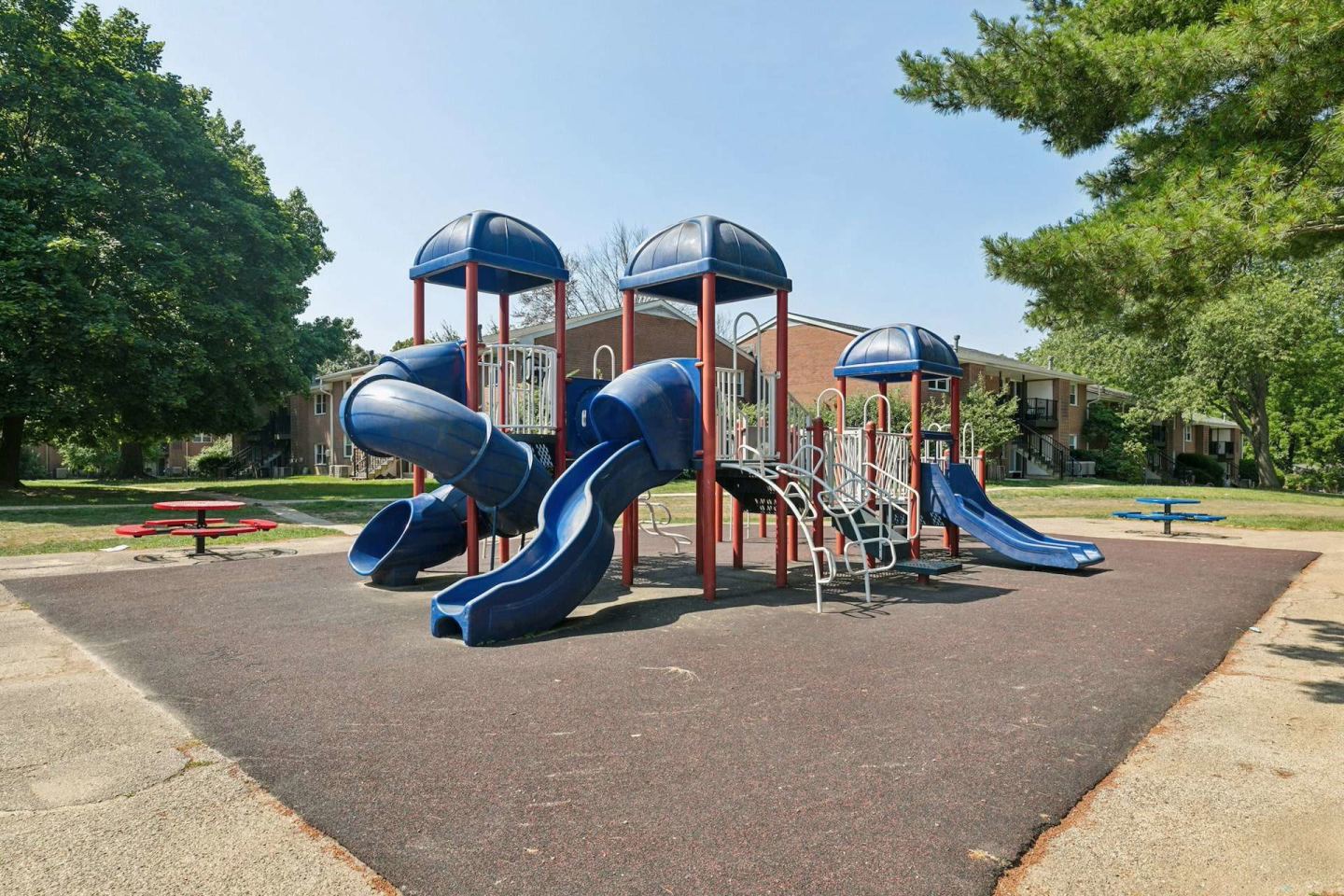 Radwyn Apartments Image 10