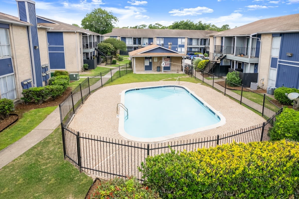 Pine Creek Apartments Image 10