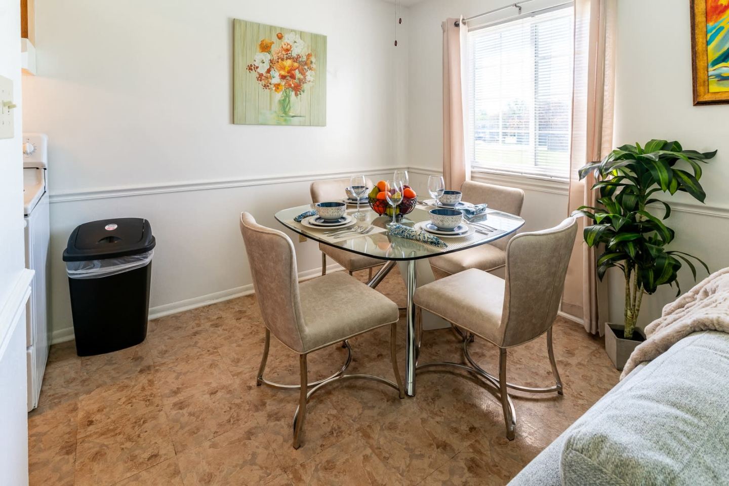 Pickwick Farms Apartments Image 2