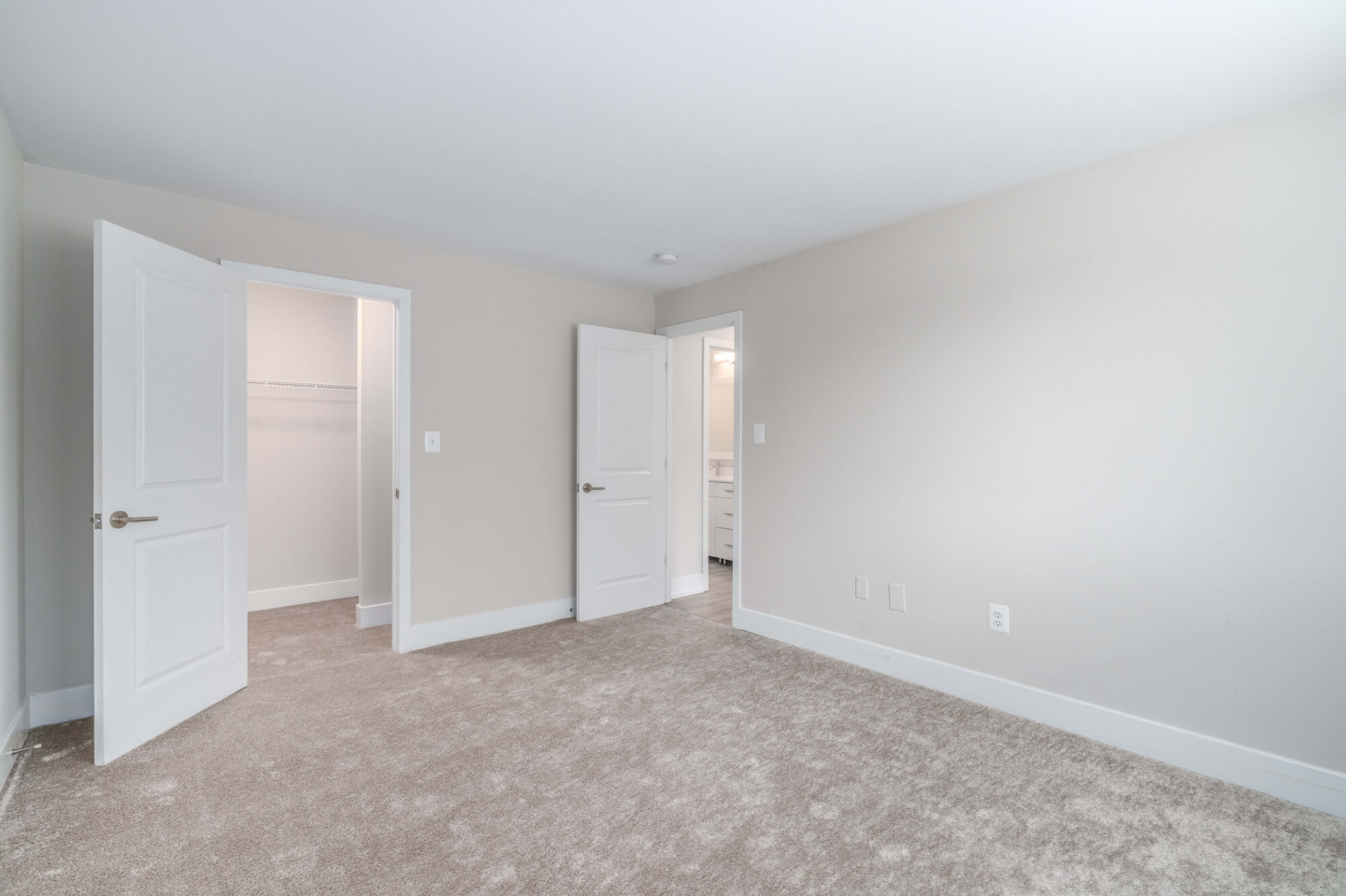 Thorn Flats Image 17