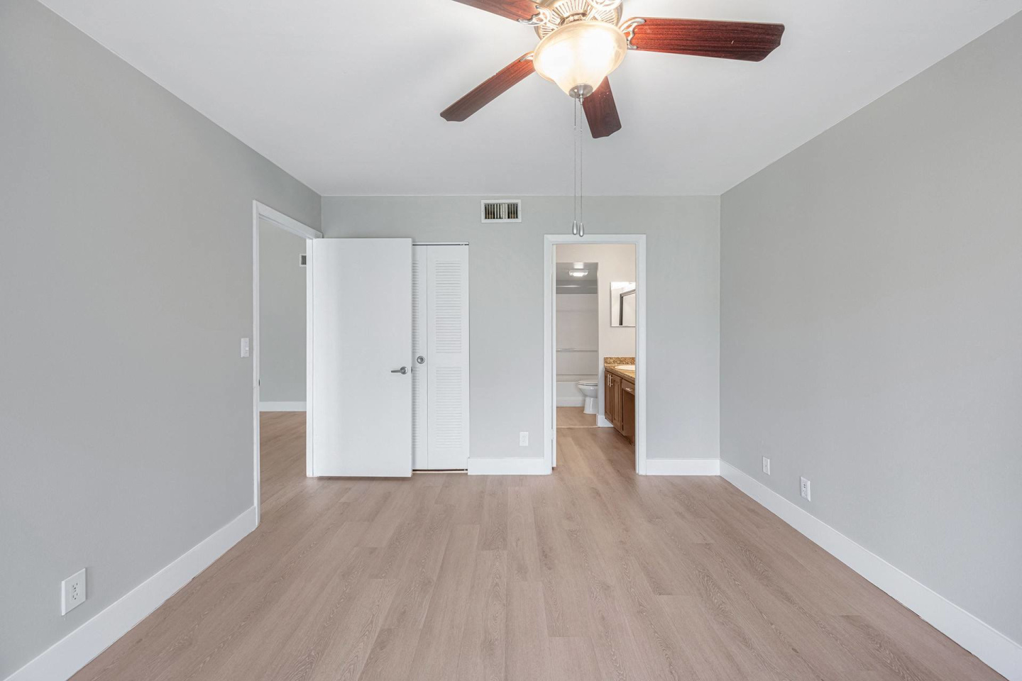The Luxe at Boca Image 49