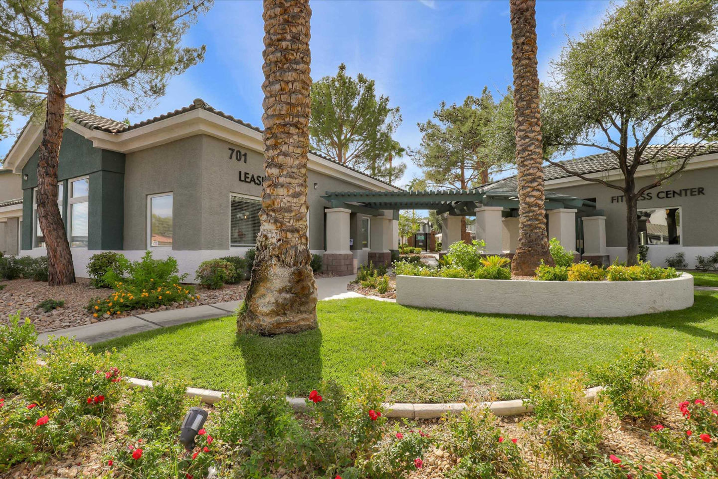 South Valley Ranch Apartments Image 10