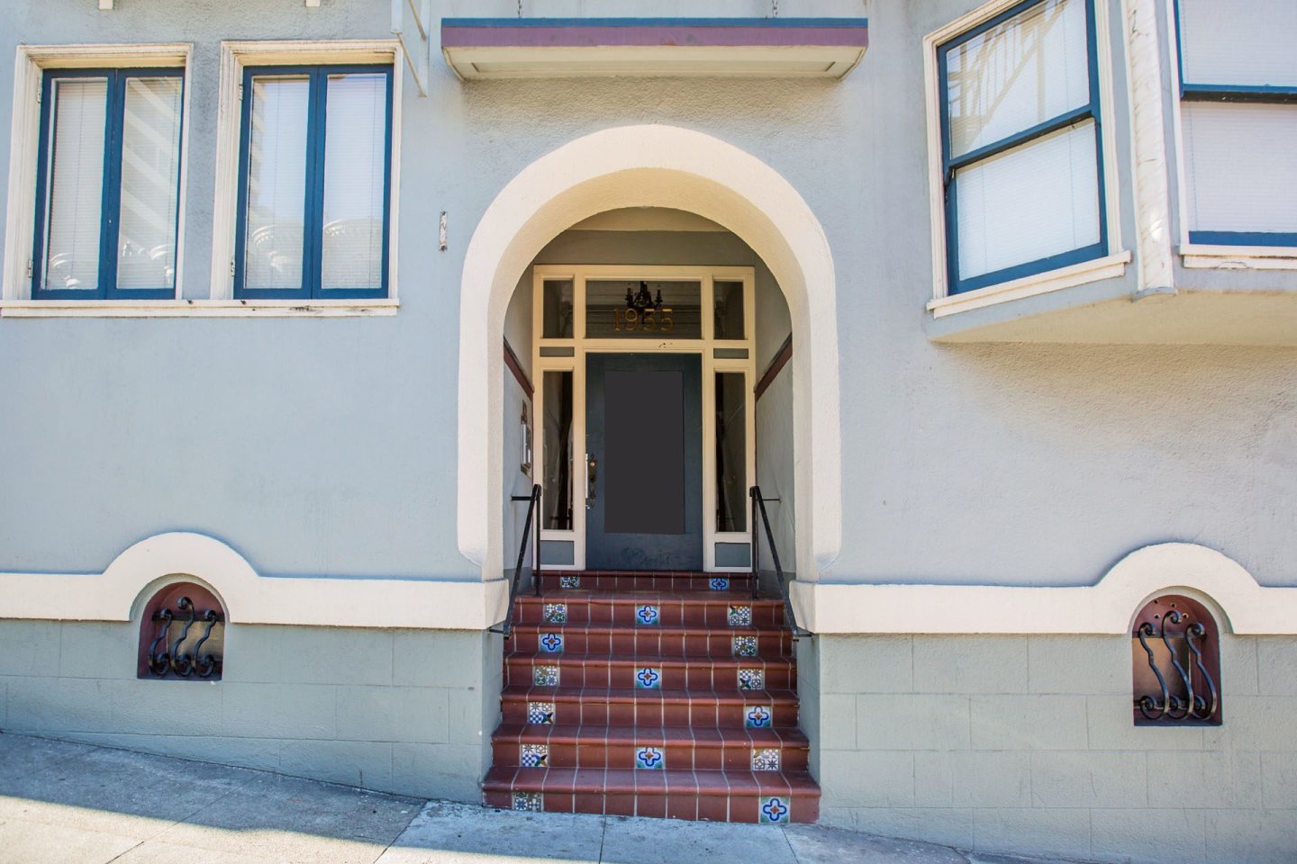 1955 LEAVENWORTH Street Image 2