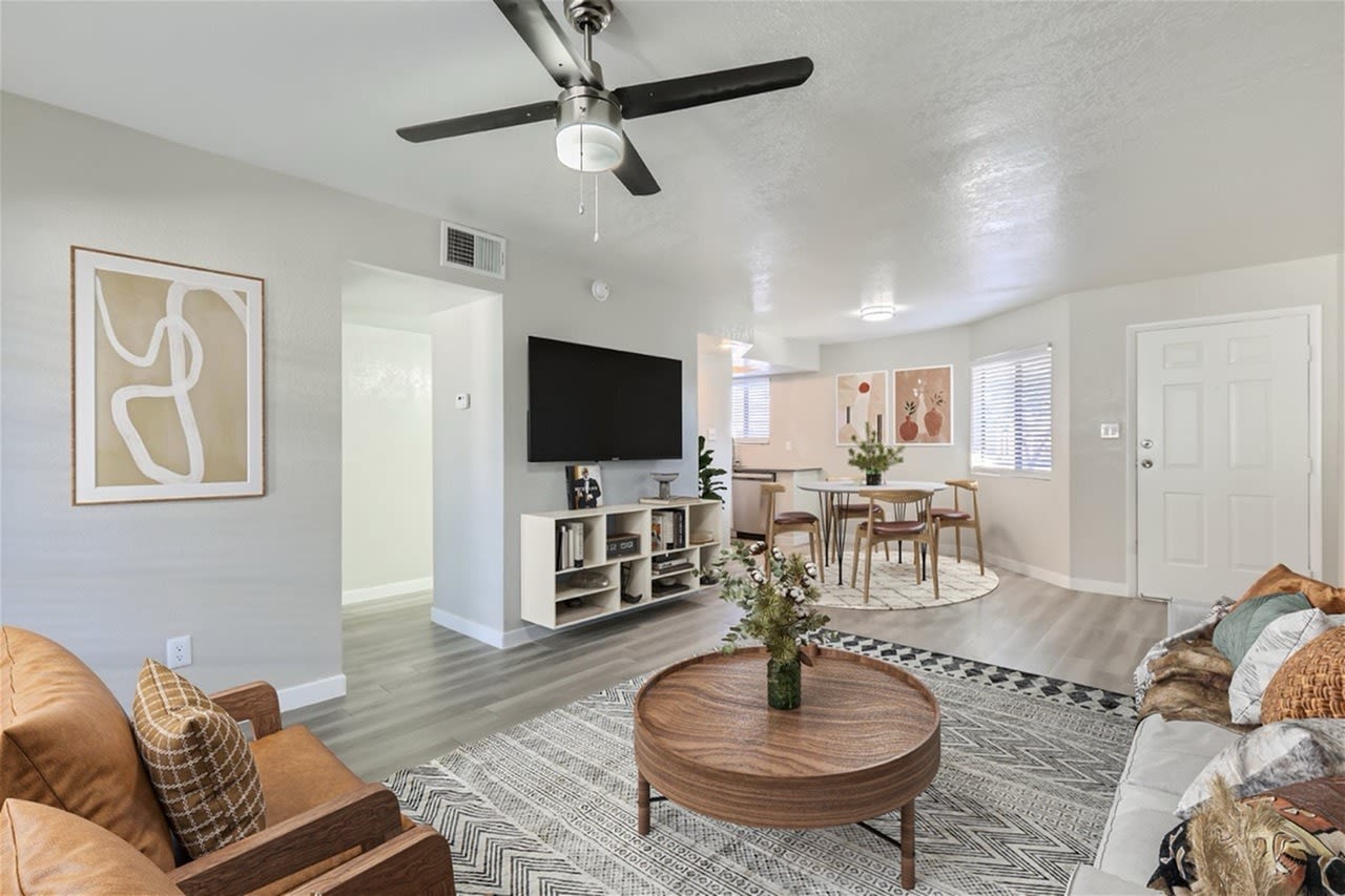 Rise Desert Cove Image 34