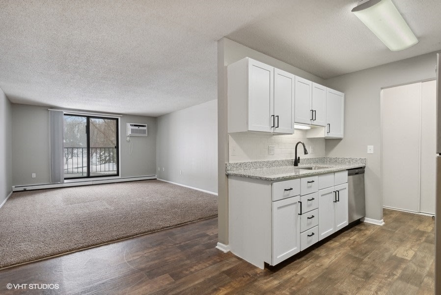Reserve Eden Prairie Image 38