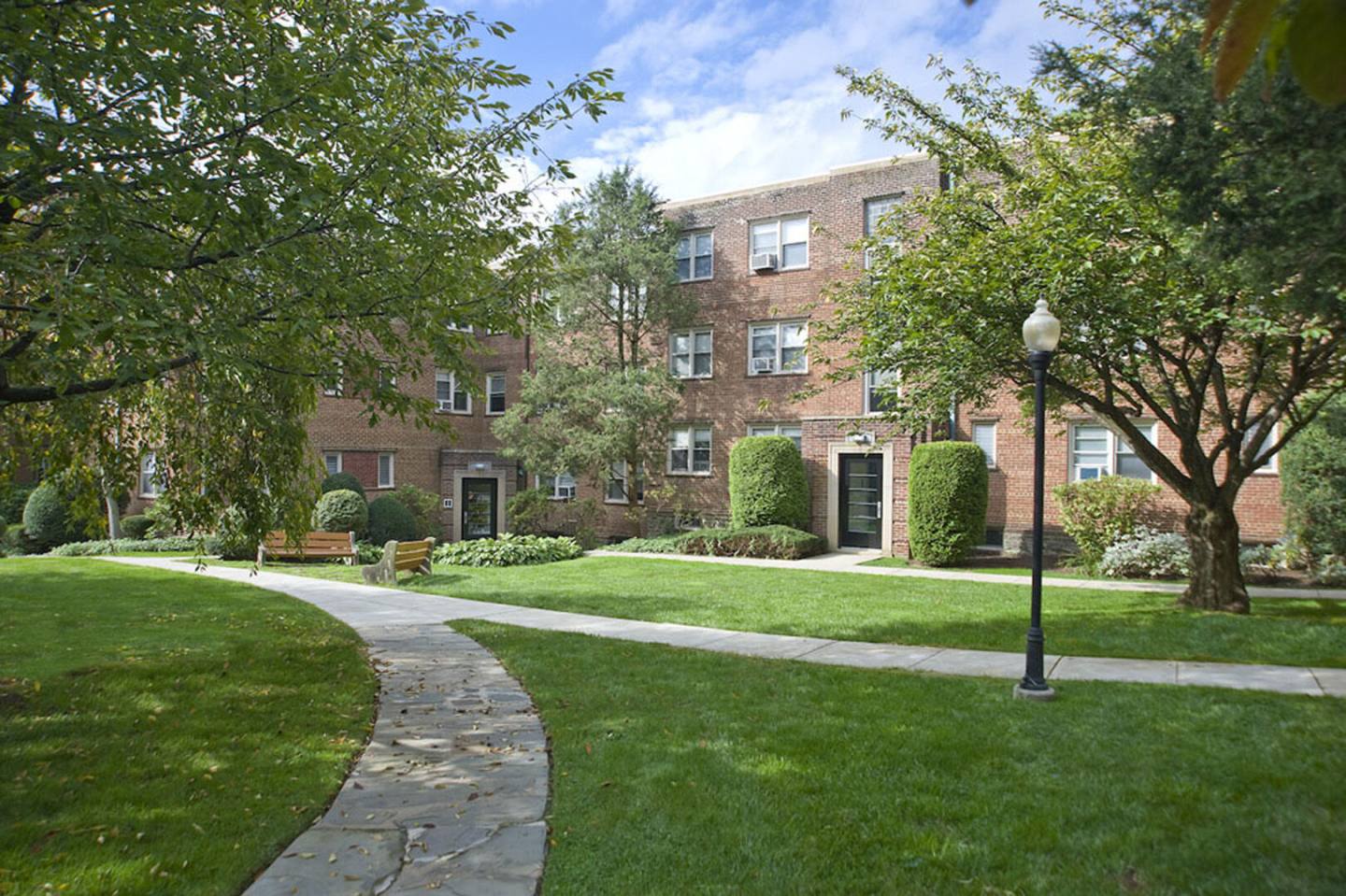 Montgomery Court Image 23