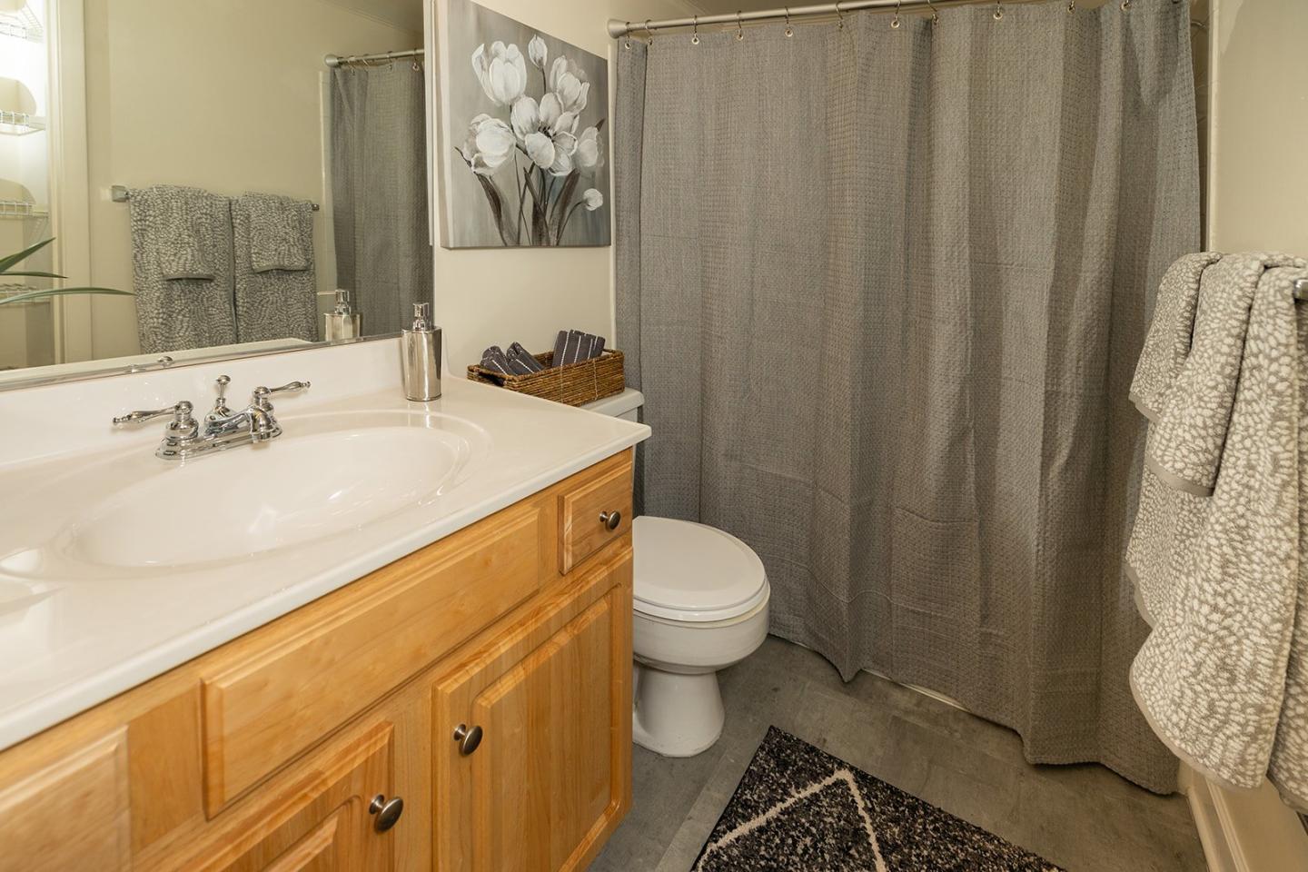 The Brittany Apartments Image 38