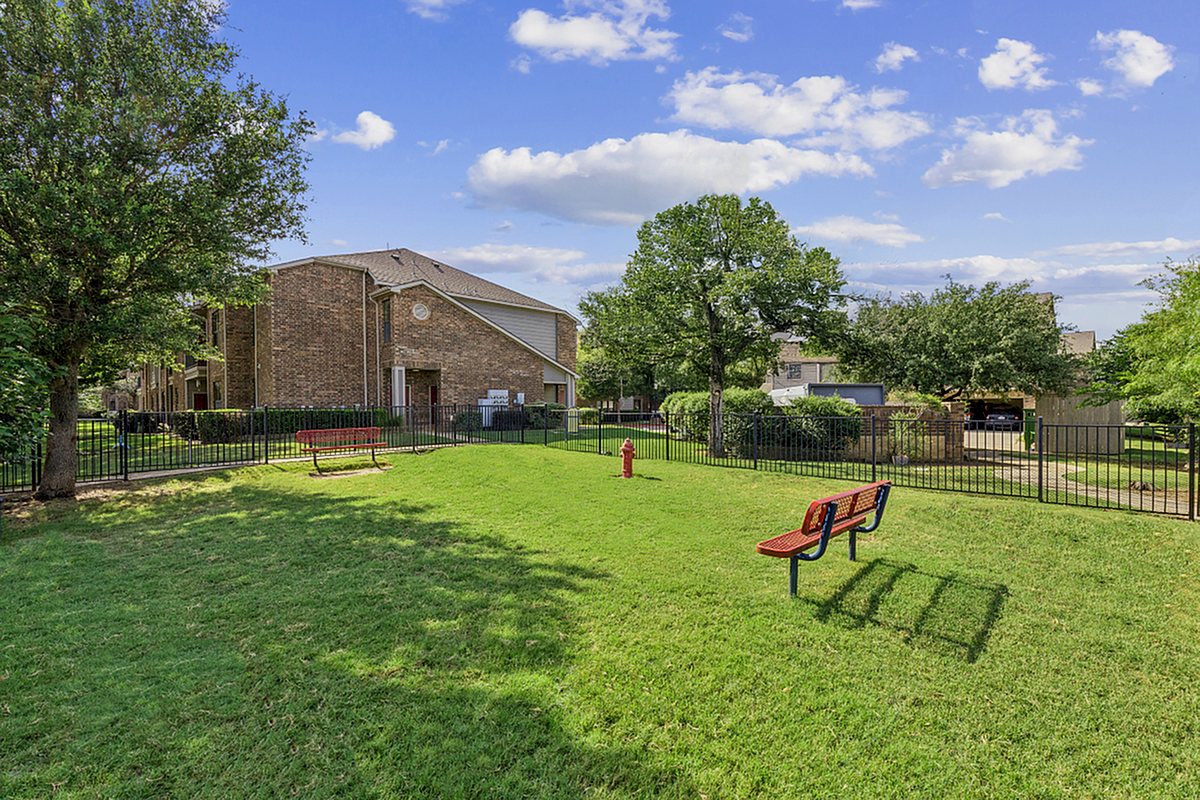 Enclave on Golden Triangle Apartments Image 11