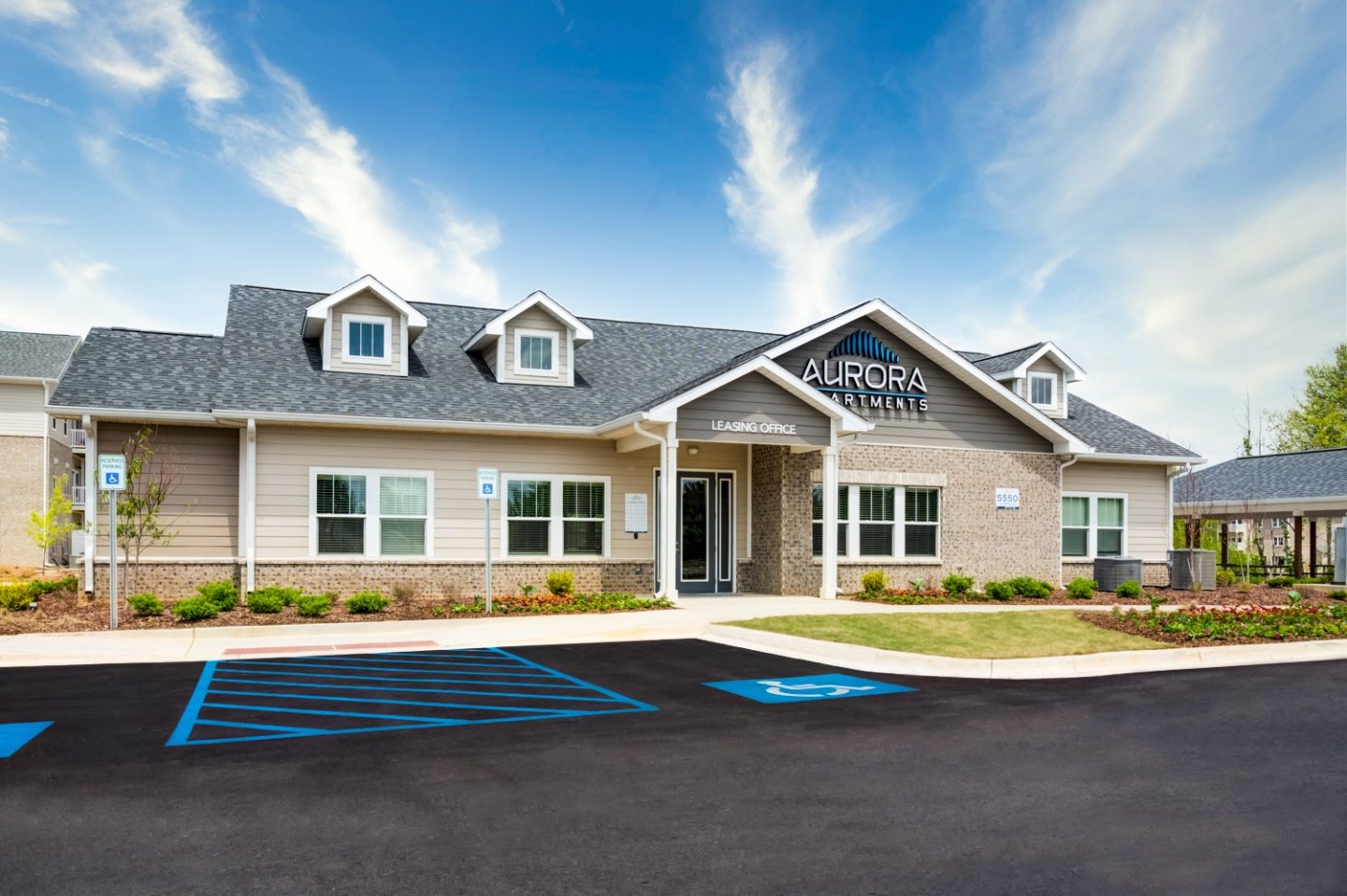 Aurora Apartments Image 9