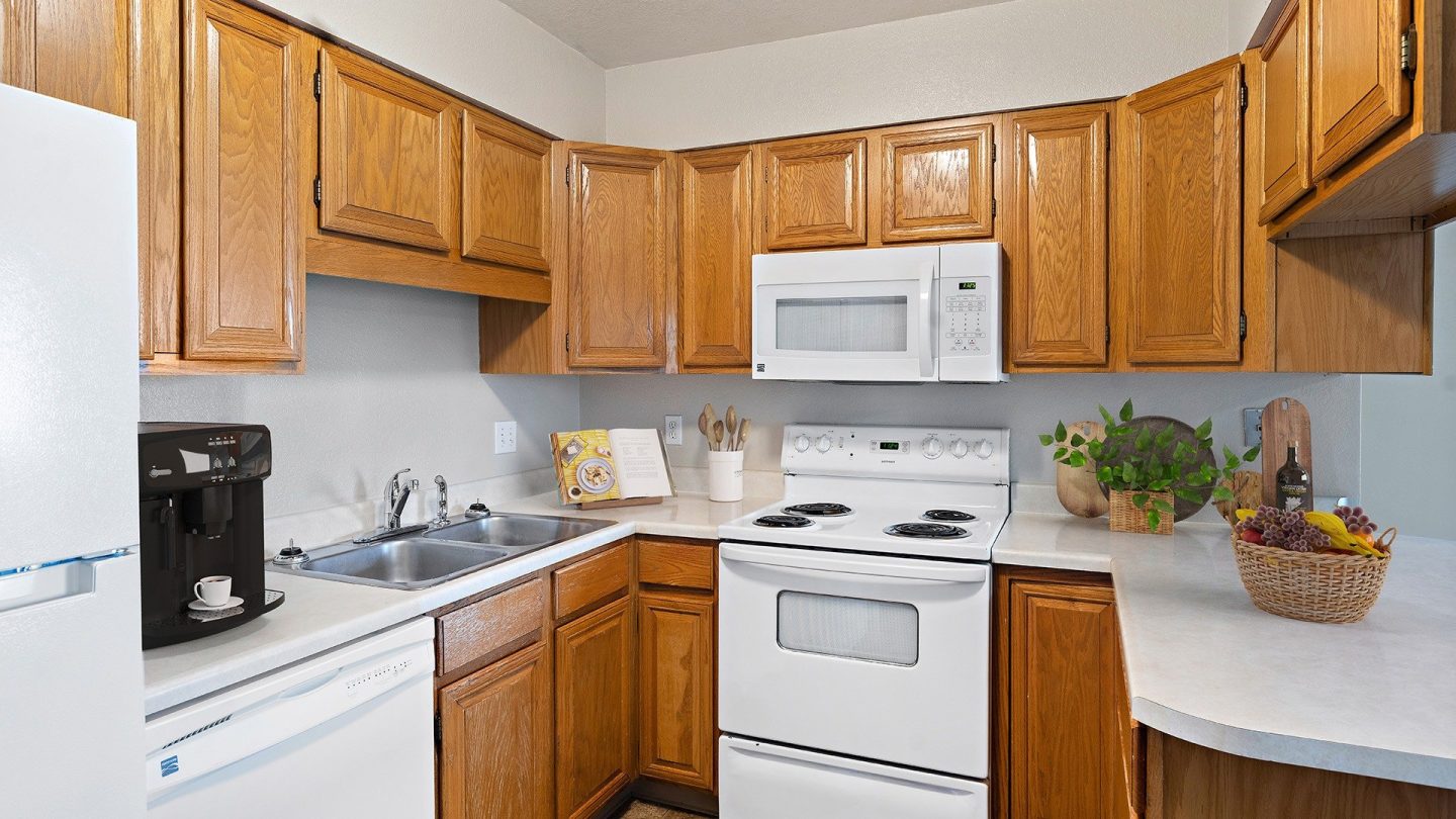 Castlerock Apartment Homes Image 2