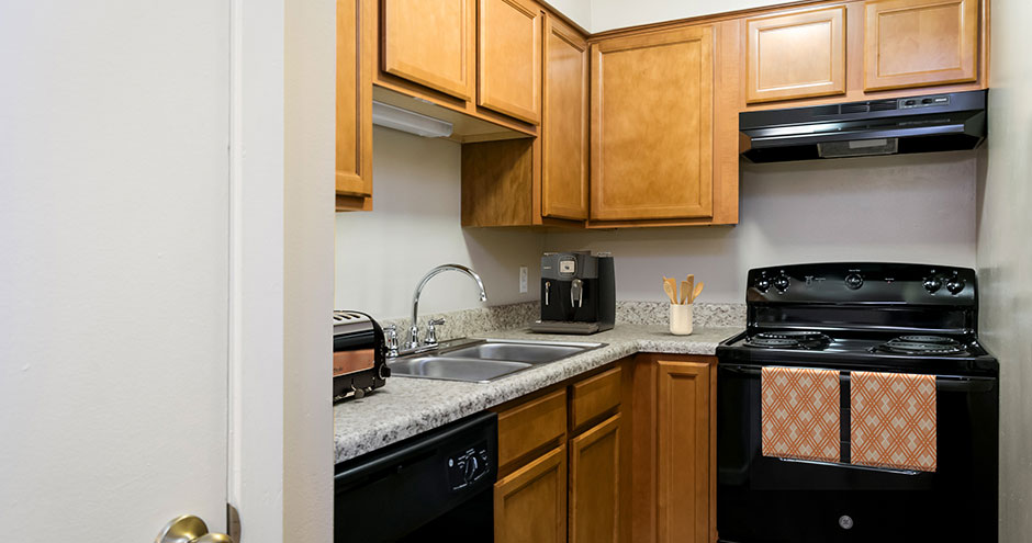 Schoettler Village Apartments Image 1