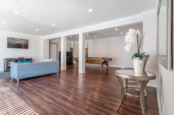 Hillside Village Apartments Image 11