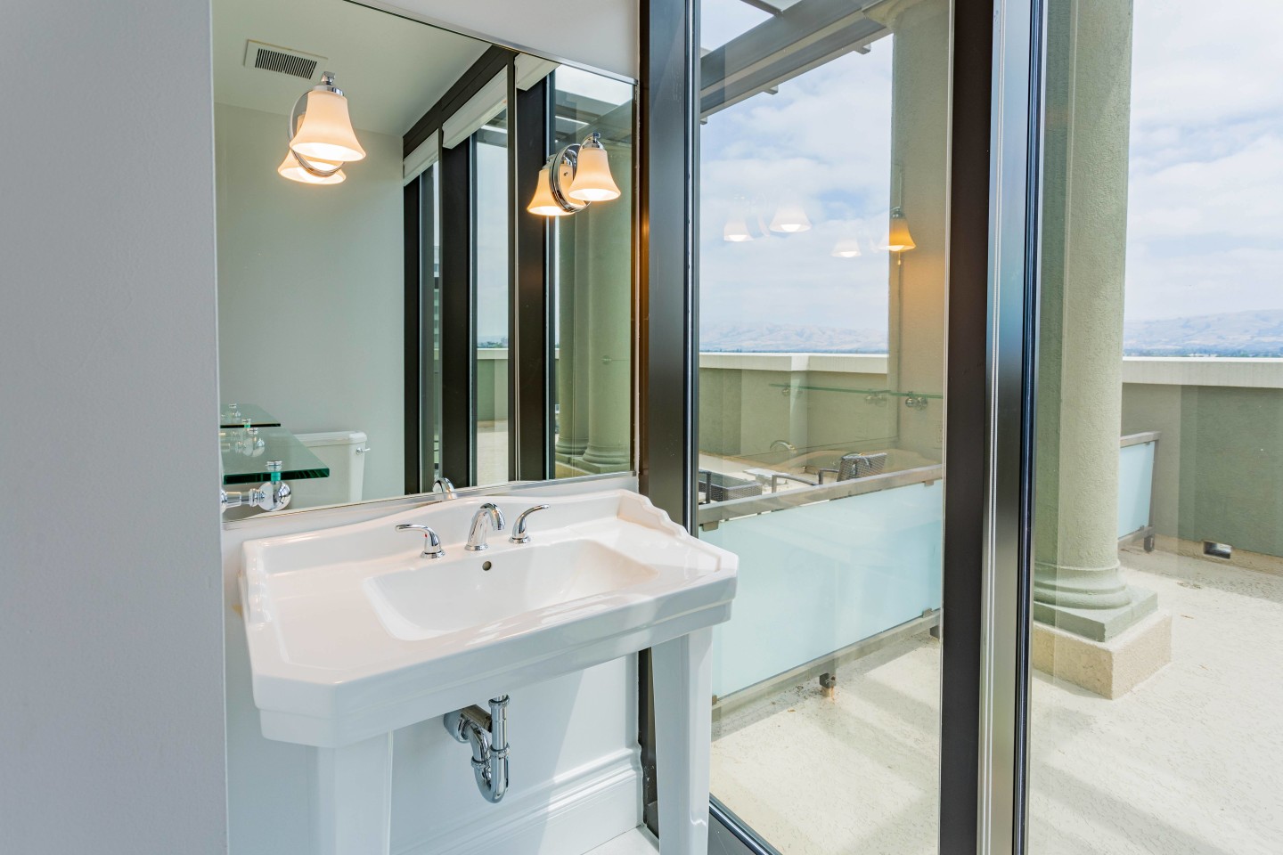Vendome Place Apartments Image 35